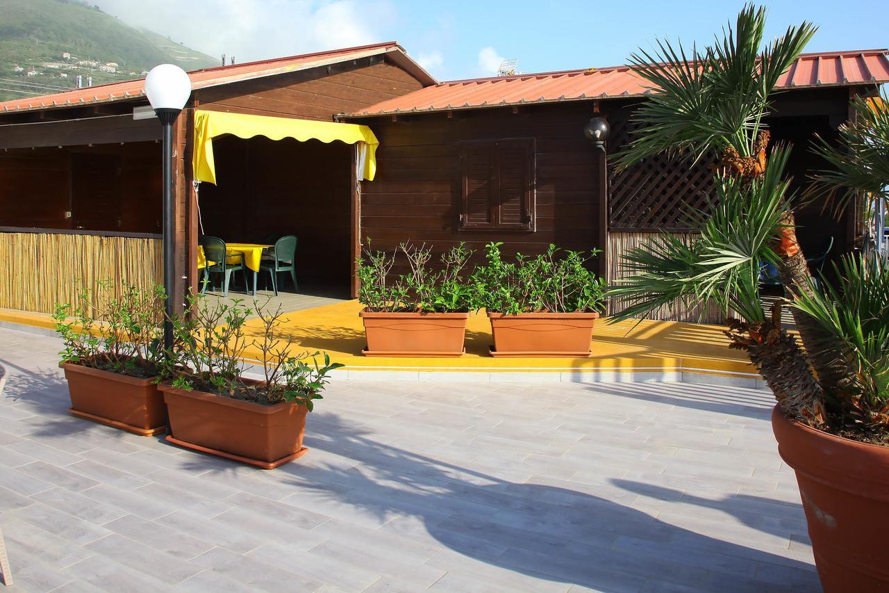 Villaggio La Bussola 파올라 외부 사진